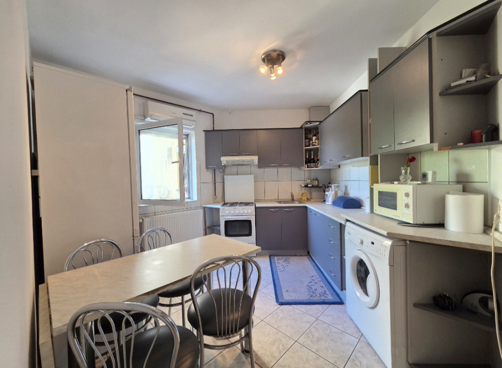 Apartament cu 2 camere de inchiriat in Arad, Micalaca 13, foxfort.ro