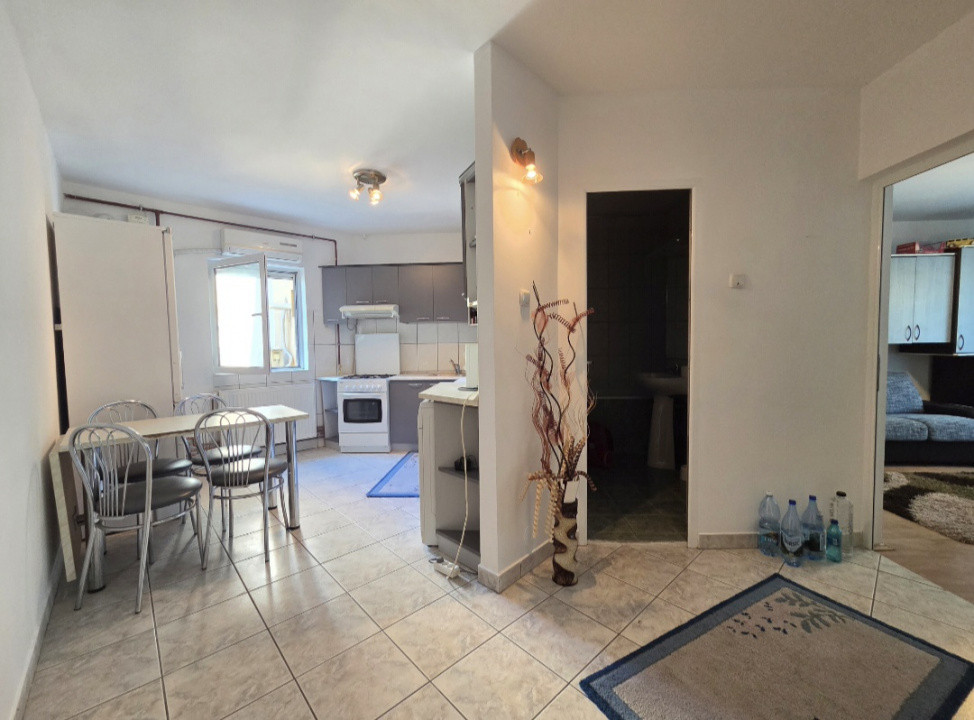 Apartament cu 2 camere de inchiriat in Arad, Micalaca 16, foxfort.ro