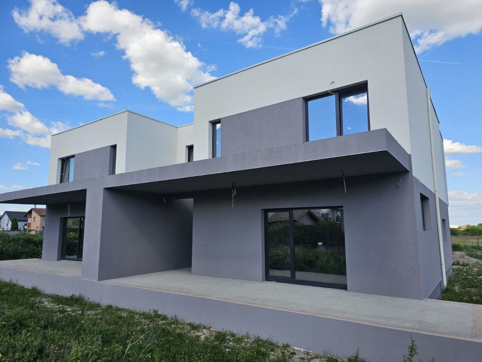 Duplex premium cu garaj, terase generoase – Sacalaz 1, foxfort.ro