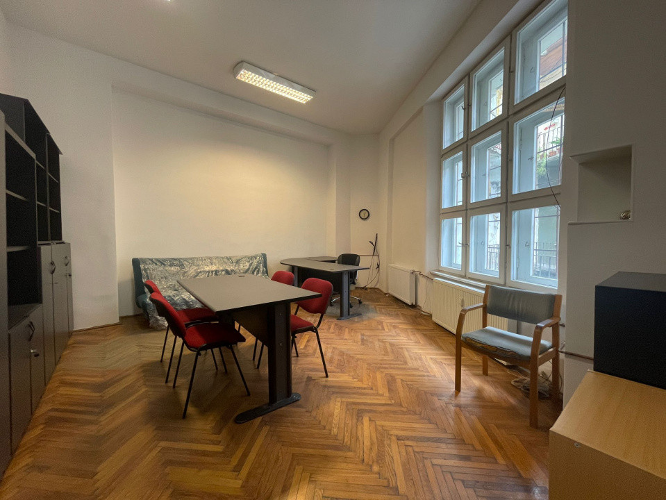 Birou  de inchiriat ultracentral Arad – gata pentru activitate 11, foxfort.ro