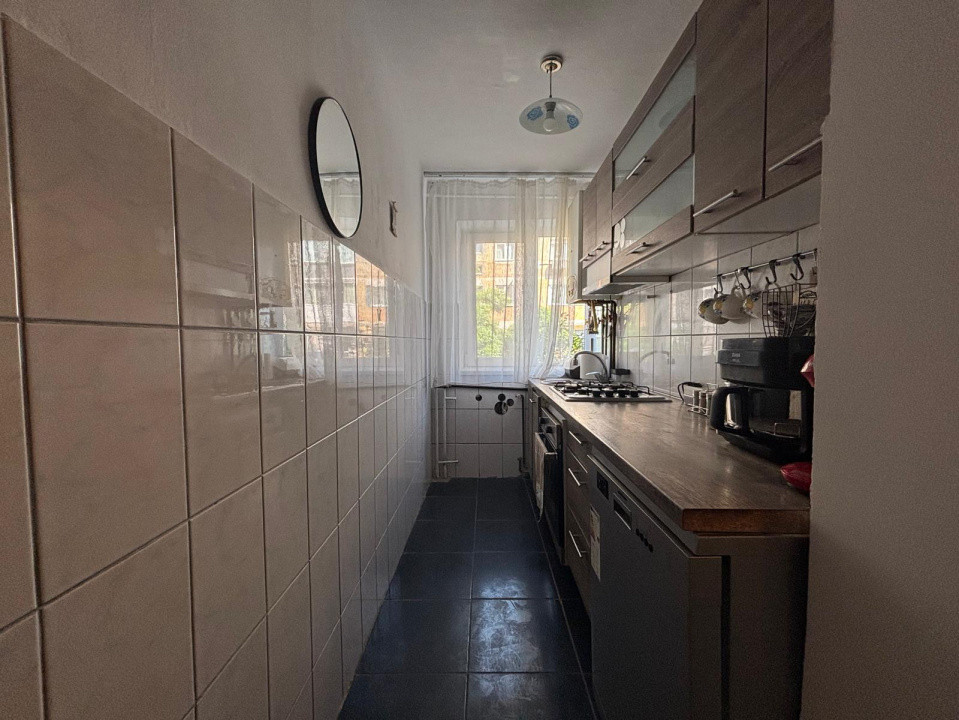 Apartament cu 2 camere, etaj 1, zona Sagului 2, foxfort.ro