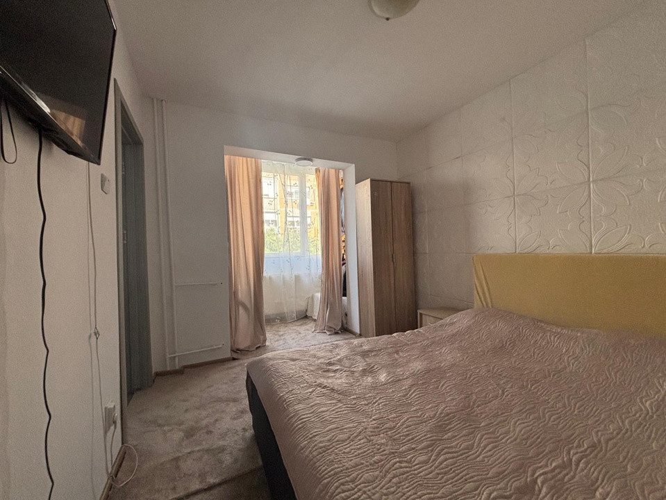 Apartament cu 2 camere, etaj 1, zona Sagului 8, foxfort.ro