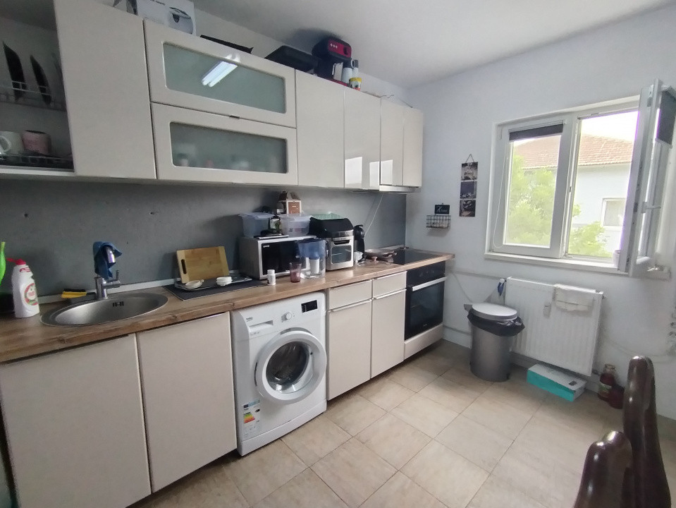 Apartament cu 2 camere de vanzare in zona Spitalul Judetean 5, foxfort.ro