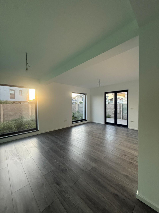 Duplex 5 camere 124 mp utili, despartit prin carport, Chisoda 12, foxfort.ro