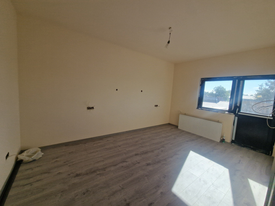 Duplex de vanzare cu 4 camere, Mosnita Noua 2, foxfort.ro