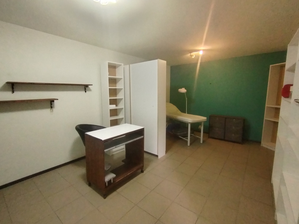 Spatiu comercial cu 3 incaperi de inchiriat in Timisoara, zona Girocului 5, foxfort.ro