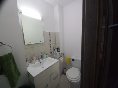 Apartament cu 3 camere de vanzare in zona Lipovei imagine mica 8, foxfort.ro