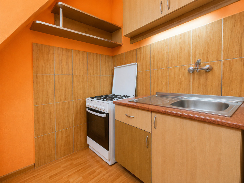 Apartament 2 camere semidecomandat la parter - Piata Catedralei - Arad 2, foxfort.ro