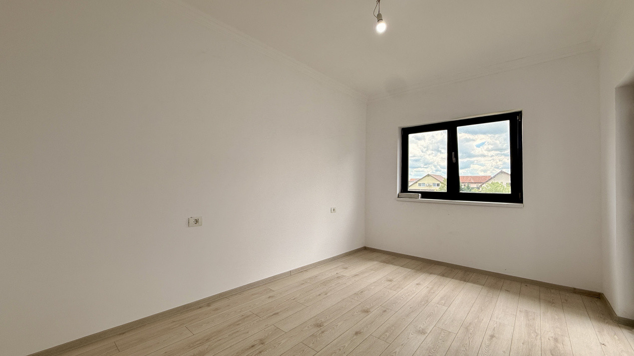 Apartament de vanzare, 3 camere - Zona excelenta - Mosnita 3, foxfort.ro