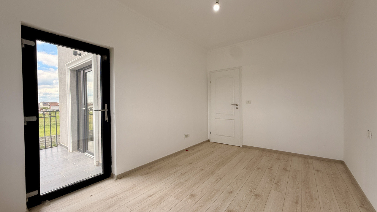 Apartament de vanzare, 3 camere - Zona excelenta - Mosnita 4, foxfort.ro