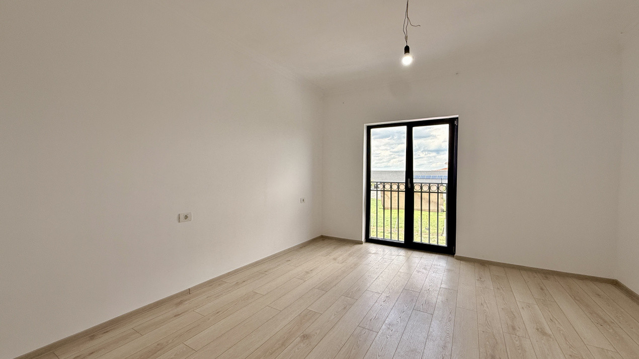 Apartament de vanzare, 3 camere - Zona excelenta - Mosnita 5, foxfort.ro