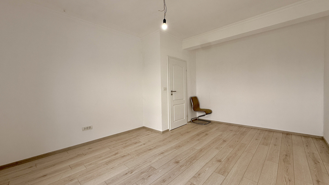 Apartament de vanzare, 3 camere - Zona excelenta - Mosnita 6, foxfort.ro