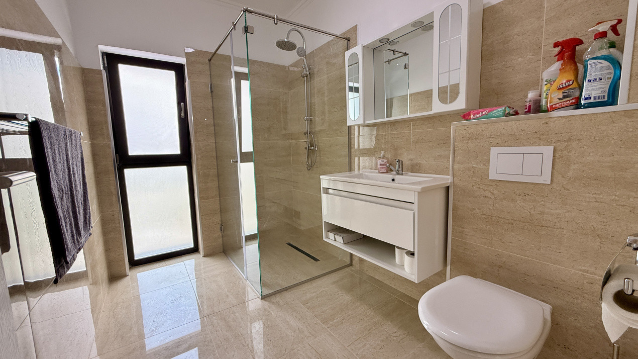 Apartament de vanzare, 3 camere - Zona excelenta - Mosnita 9, foxfort.ro