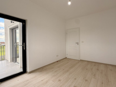 Apartament de vanzare, 3 camere - Zona excelenta - Mosnita imagine mica 4, foxfort.ro