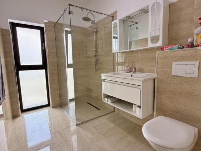 Apartament de vanzare, 3 camere - Zona excelenta - Mosnita imagine mica 9, foxfort.ro