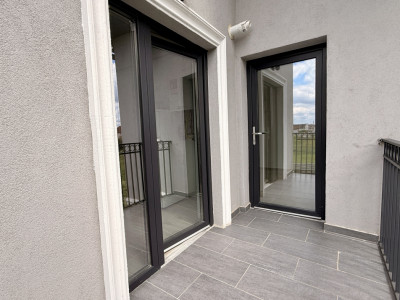 Apartament de vanzare, 3 camere - Zona excelenta - Mosnita imagine mica 11, foxfort.ro