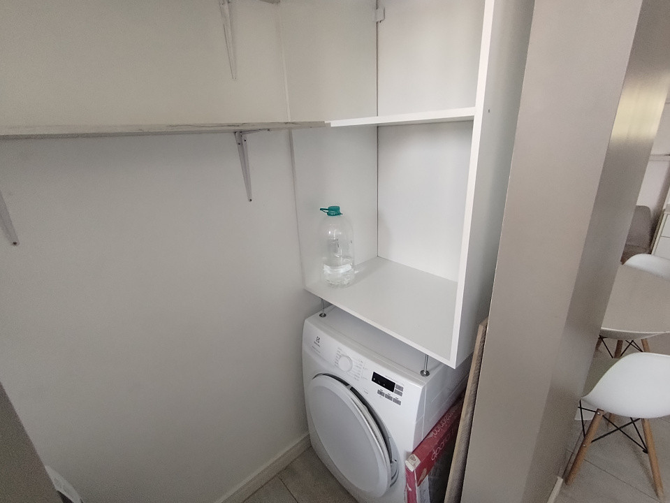 Apartament cu 3 camere de vanzare in Timisoara, zona Garii 8, foxfort.ro