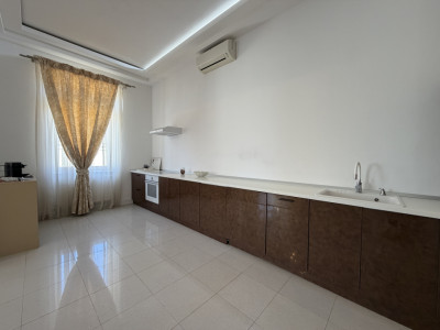 Apartament inedit 3 camere, semicentral complet mobilat imagine mica 8, foxfort.ro