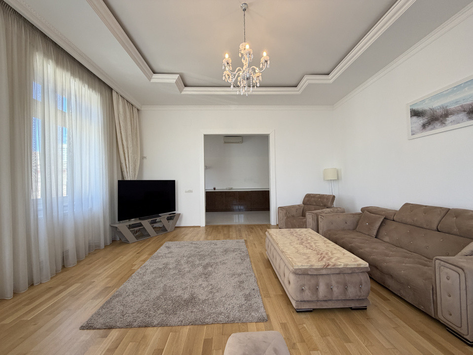 Apartament 3 camere, semicentral - complet mobilat, zona Fabric 2, foxfort.ro