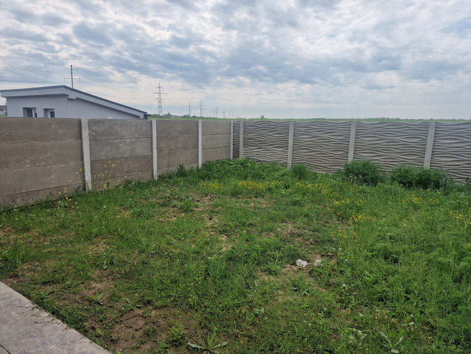 Duplex de vanzare cu 3 camere - zona Mosnita Noua 6, foxfort.ro