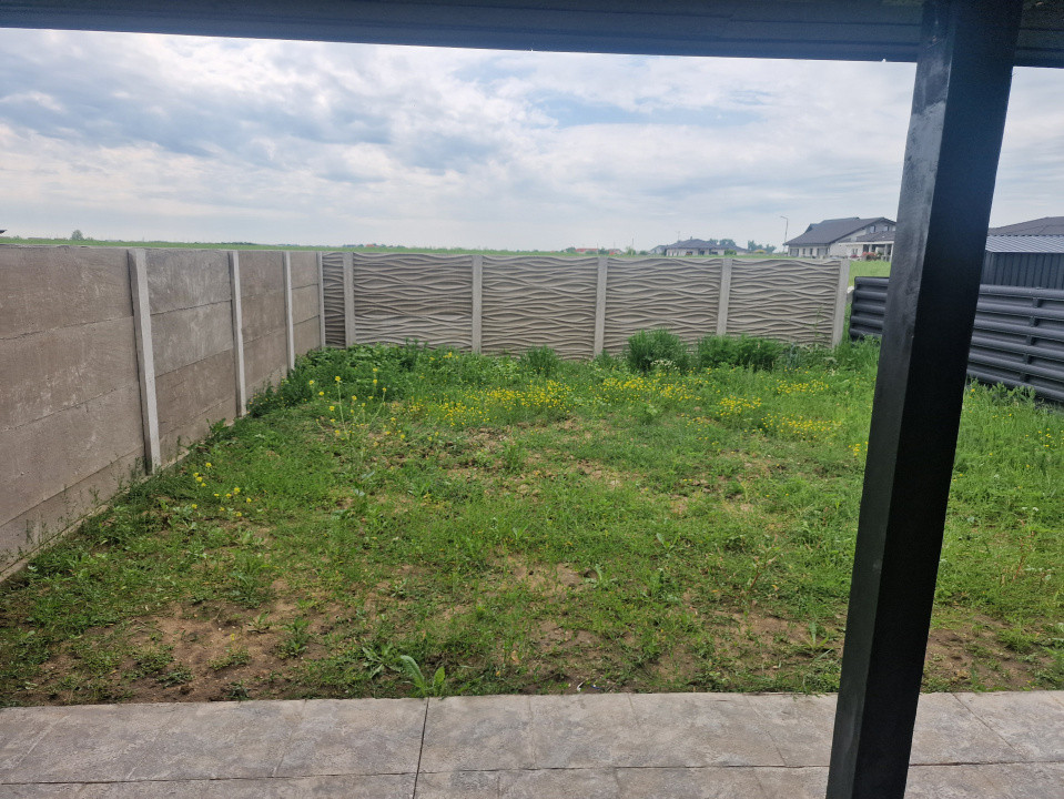 Duplex de vanzare cu 3 camere - zona Mosnita Noua 7, foxfort.ro