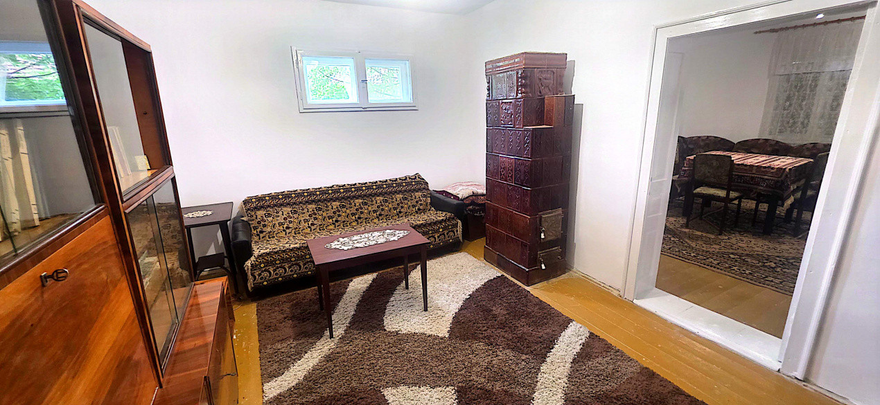 Casa individuala cu 5 camere de vanzare in localitatea Ineu 13, foxfort.ro