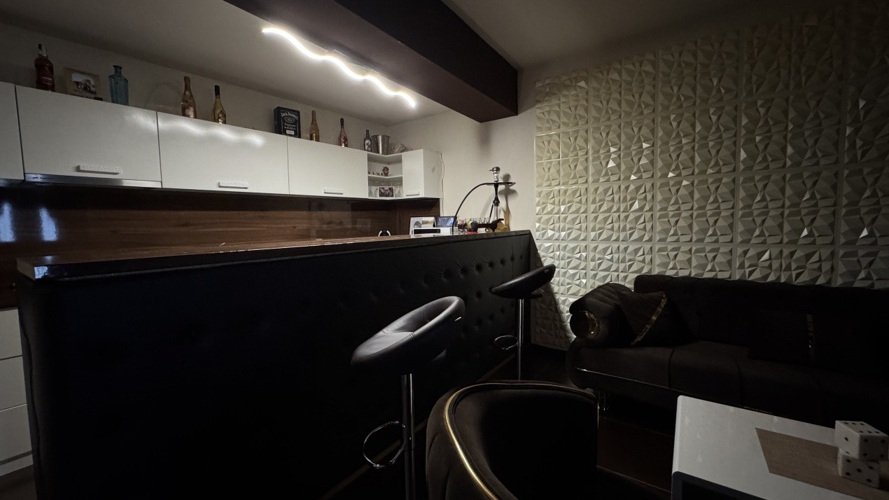 Casa spatioasa cu 7 camere si curte proprie, zona Dambovita  3, foxfort.ro