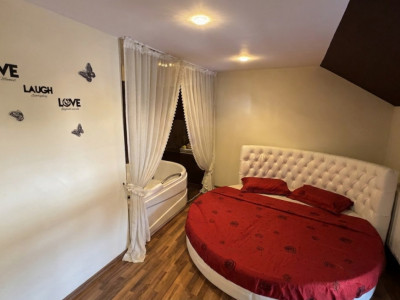 Casa spatioasa cu 7 camere si curte proprie, zona Dambovita  imagine mica 9, foxfort.ro