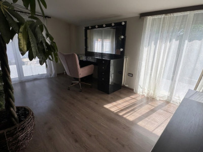 Casa la curte comuna cu 3 camere, zona Dambovita imagine mica 3, foxfort.ro