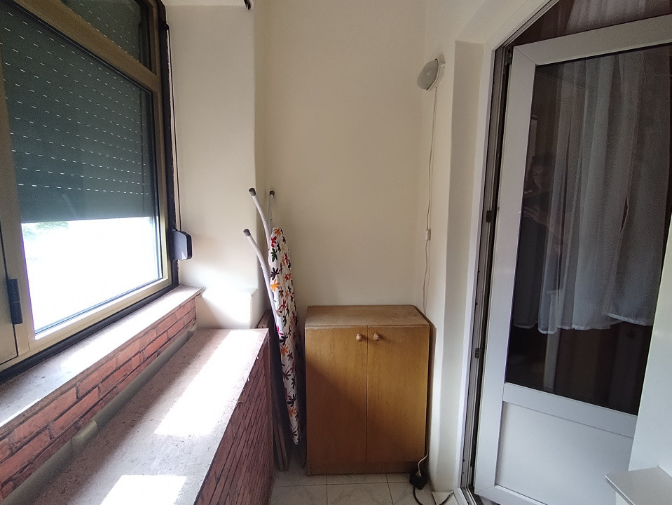 COMISION 0% Apartament cu 3 camere de inchiriat in zona Olimpia 4, foxfort.ro