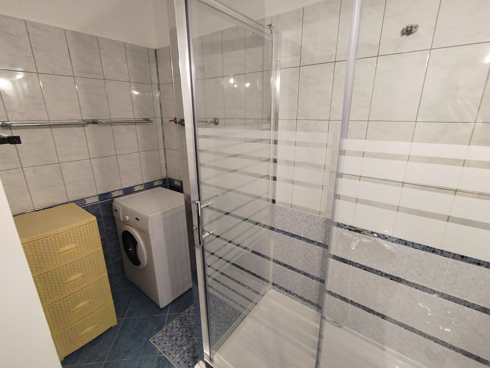 COMISION 0% Apartament cu 3 camere de inchiriat in zona Olimpia 8, foxfort.ro