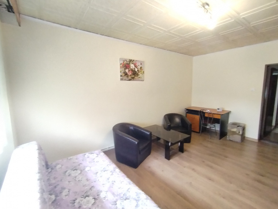 COMISION 0% Apartament cu 3 camere de inchiriat in zona Olimpia 10, foxfort.ro