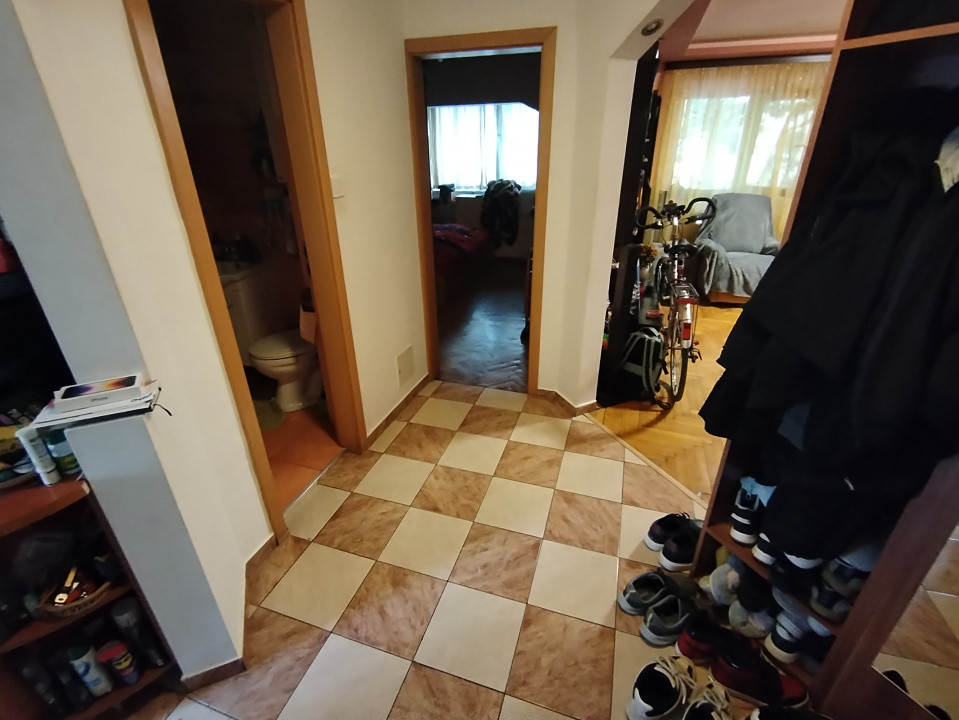 COMISION 0% Apartament cu 3 camere de vanzare in zona Soarelui 10, foxfort.ro