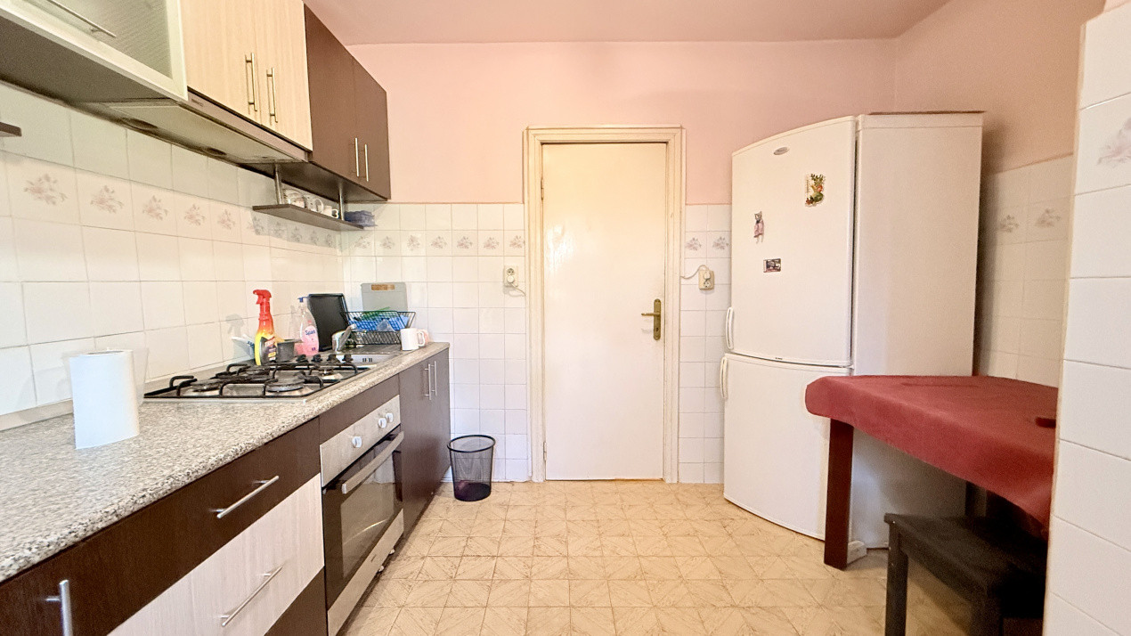 COMISION 0% Apartament cu 3 camere decomandat, Aradului - bloc izolat  8, foxfort.ro