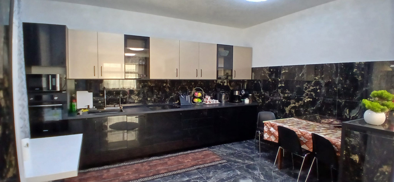 Casa individuala cu 6 camere Parter + 1 Etaj in Comlosu Mare 5, foxfort.ro