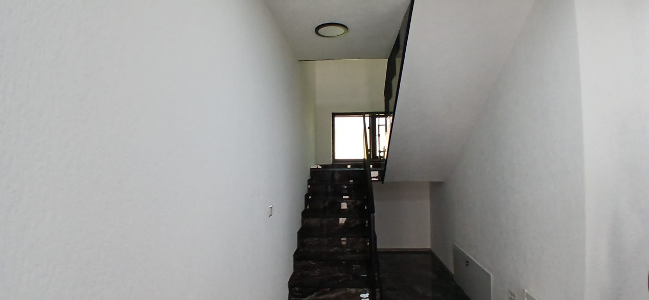 Casa individuala cu 6 camere Parter + 1 Etaj in Comlosu Mare 11, foxfort.ro