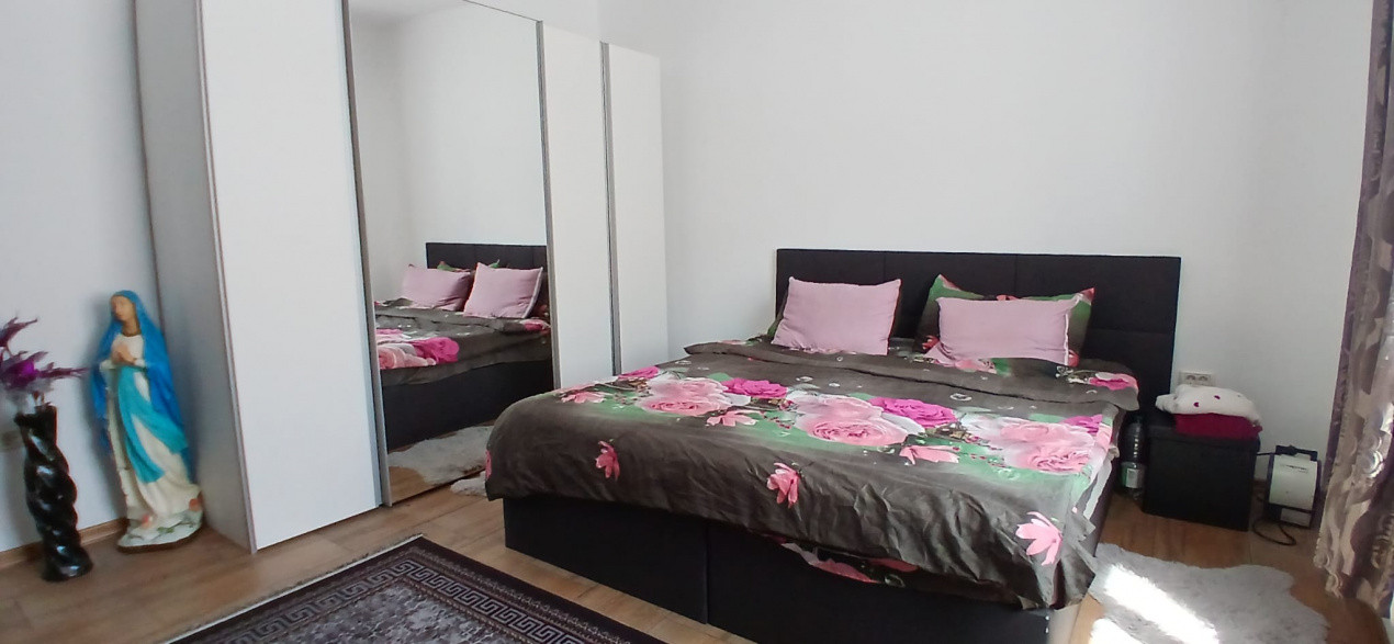 Casa individuala cu 6 camere Parter + 1 Etaj in Comlosu Mare 13, foxfort.ro