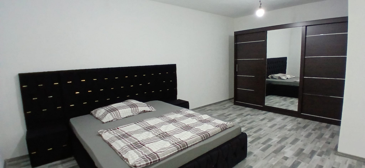 Casa individuala cu 6 camere Parter + 1 Etaj in Comlosu Mare 32, foxfort.ro