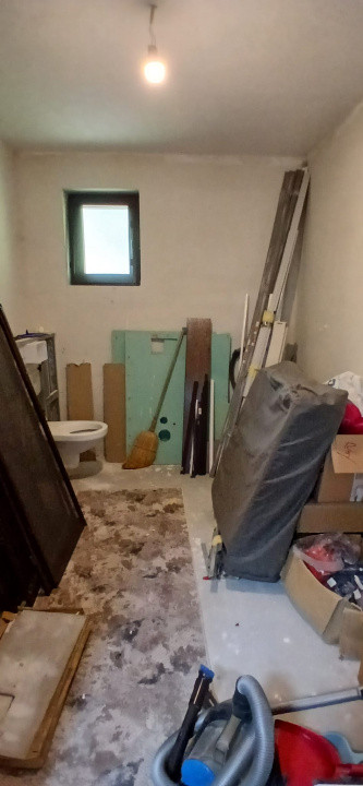 Casa individuala cu 6 camere Parter + 1 Etaj in Comlosu Mare 34, foxfort.ro