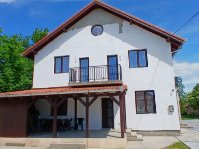 Casa individuala cu 6 camere Parter + 1 Etaj in Comlosu Mare imagine mica 4, foxfort.ro