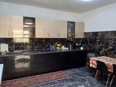 Casa individuala cu 6 camere Parter + 1 Etaj in Comlosu Mare imagine mica 5, foxfort.ro