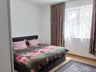 Casa individuala cu 6 camere Parter + 1 Etaj in Comlosu Mare imagine mica 12, foxfort.ro