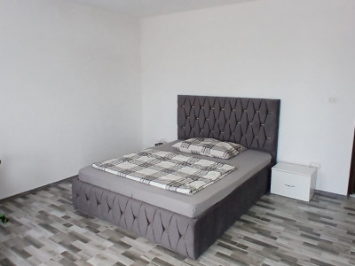 Casa individuala cu 6 camere Parter + 1 Etaj in Comlosu Mare imagine mica 24, foxfort.ro