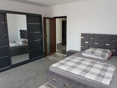 Casa individuala cu 6 camere Parter + 1 Etaj in Comlosu Mare imagine mica 27, foxfort.ro