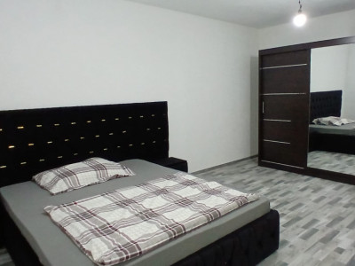 Casa individuala cu 6 camere Parter + 1 Etaj in Comlosu Mare imagine mica 32, foxfort.ro