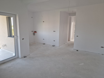 Apartament cu 3 camere in Bucovat
