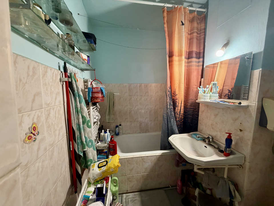 Apartament cu 2 camere, etaj 3 - zona Lipovei 8, foxfort.ro