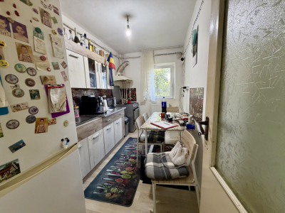 Apartament cu 2 camere, etaj 3 - zona Lipovei imagine mica 2, foxfort.ro