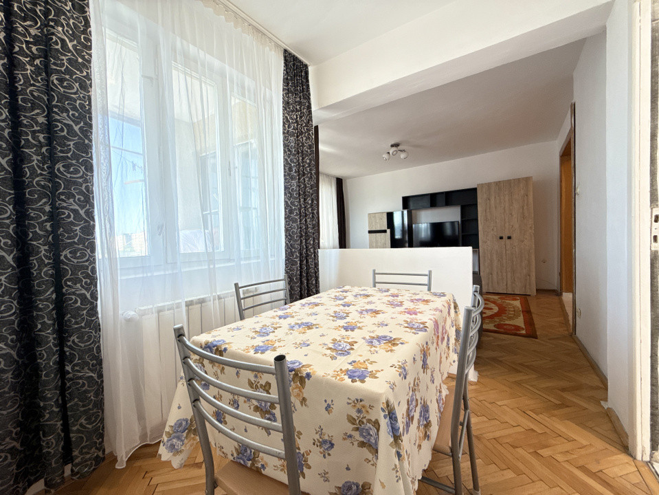 Apartament cu 2 camere de vanzare in zona Circumvalatiunii 2, foxfort.ro