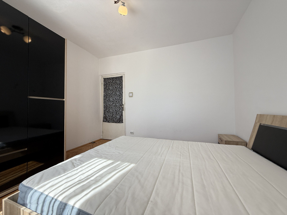 Apartament cu 2 camere de vanzare in zona Circumvalatiunii 20, foxfort.ro